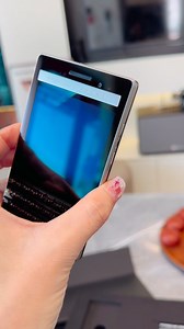 SIÊU PHẨM BLACKBERRY PORSCHE DESIGN P’9983 — ĐẲNG CẤP DOANH NHÂN 🌟 Thiết kế Porsche Design sang trọng • Bàn phím QWERTY cổ điển • Hiệu năng bền bỉ Mẫu máy bảo mật tuyệt đối | Cổ Độc Lạ