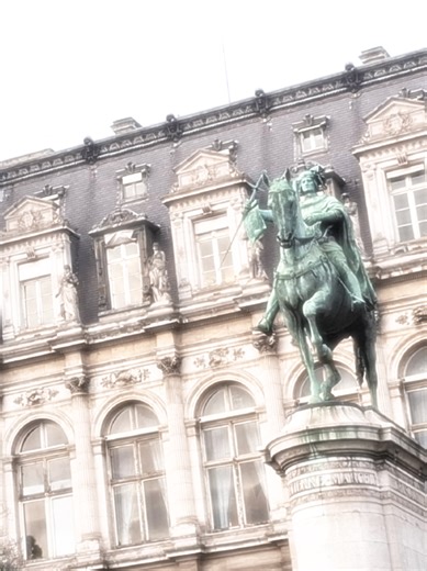 Some baroque/historical architectures photos i gathered from my travels. Yeah it's inspiring for my art #baroque #architecture #france #paris