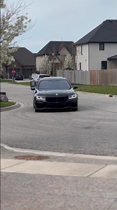 BMW 750i G11 LCI acceleration