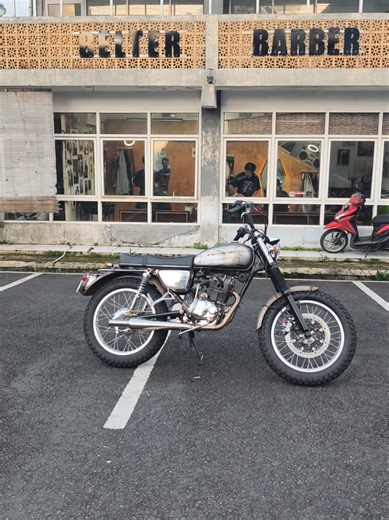 Exploring British Motorcycle Custom Culture