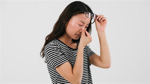 5 Cara Mengatasi Mata Lelah dengan Mudah dan Efektif