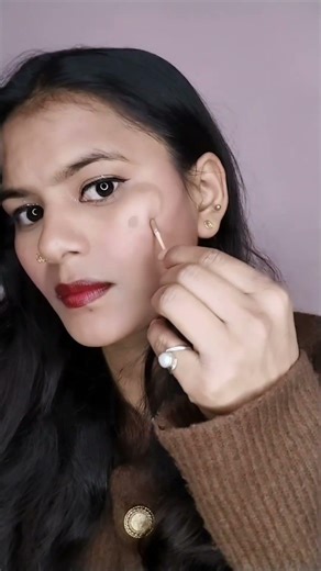 OMG😱 ye kaisa hack hai😳🤯 #secrethacks #makeup #diy #makeuptutorial #youtubeshorts #beuty