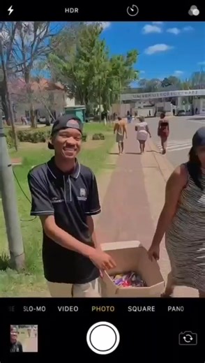 Wellness Leaders at the UFH Student Counselling Unit handed out exam treats and messages of support to motivate fellow students who are currently writing end-year exams. | University of Fort Hare