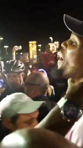 Kevin Durant celebrated with Warriors fans after winning his first chip in 2017 👏 #RepublikaNgNBA | NBA Philippines