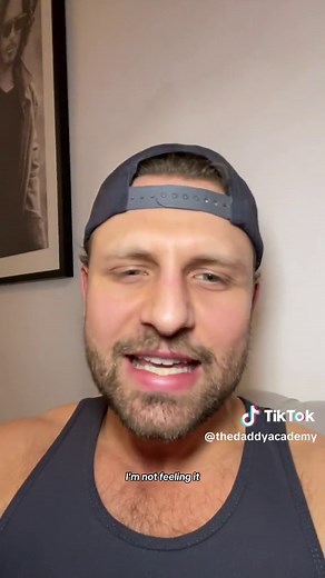 Understanding First Date Kisses: Reasons Behind Not Kissing