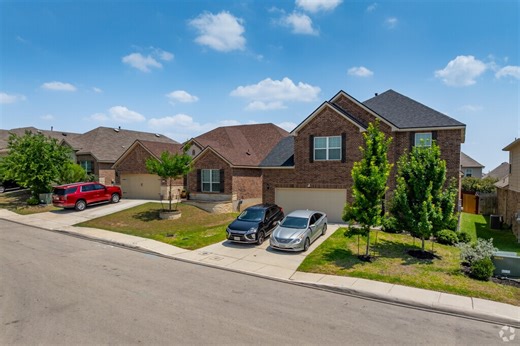 Living in the Alamo Ranch Neighborhood of San Antonio, TX