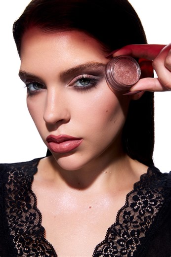 ColourPop Cosmetics on Instagram: "We ate with this collection, tbh. 🖤 And now you can, too. Shop the full The Twilight Saga: Eclipse x ColourPop collection available NOW on colourpop.com!! 🌙✨🩸"