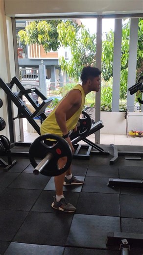 Train Hard, Stay Apex. 🔥 Every champion starts somewhere — and your journey begins here at Apex Training Club. Whether you lift heavy or train for the grind, we’ve built a space where passion meets progress. No matter your level, you’ll find support, motivation, and results that speak for themselves. The only rule? Show up and give it your all. 💪 👊 Take the first step — DM “APEX” to book your free workout and experience the difference. #TrainHardStayApex #ApexTrainingClub #GymPH #FitnessPH #W