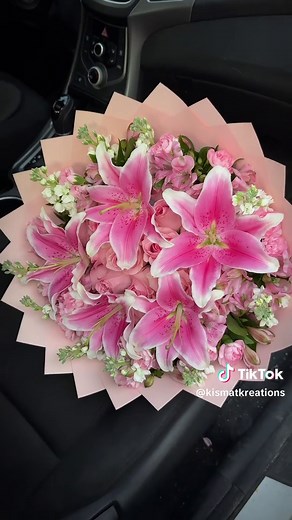 Tulips flower bouquet ideas for her