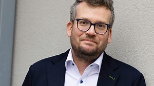 John Green returns to fiction after 9 years away. What we know about 'Hollywood, Ending'