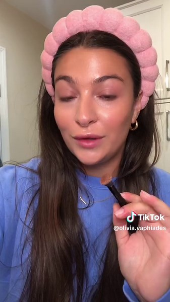 Carla's Secret Makeup Review: Affordable Cream Palette First Impressions