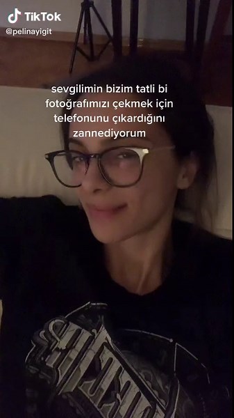 Stylish Black T-Shirt with Graphic Design Insights