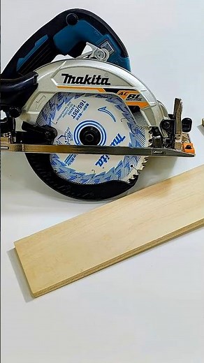 Easy and simple circular saw guide. Electric circular saw guide made from scraps.