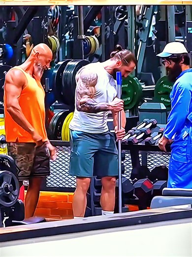 Anatoly the Bodybuilder Stuns with Powerlifting Skills