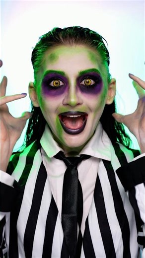 Lydia Deetz & Beetlejuice 🥀🪲 #beetlejuice #lydiadeetz #cosplay #halloween2025 #sfxmakeup