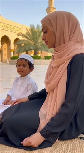 You won't believe that such a young child can recite the dua so beautifully, Masha Allah.💝🤲 #viral