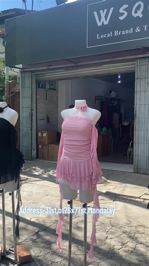 W SQUARE Local Clothing သည် TikTok ပေါ်တွင် ရှိသည်