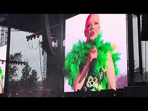 Garbage - #1 Crush @ Cruel World 2025