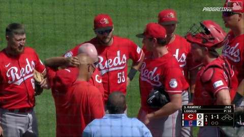 Nick Lodolo exits the game with an injury