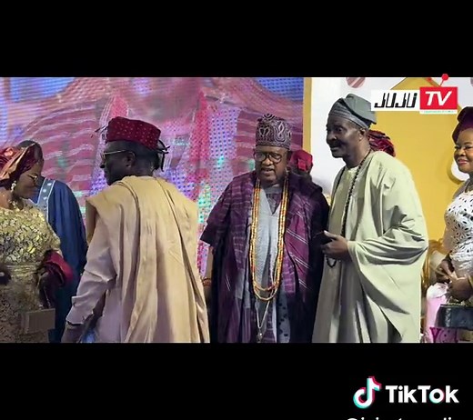 Juju TV Visual Coverage of 70th Birthday Celebration of EBUMAWE OF AGO IWOYE; Oba Abdul-Razaq Adesina Adenugba Follow for more updates @juju_tv @juju_tvextra #jujutv