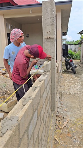 teaching beginners how to install brick thread.