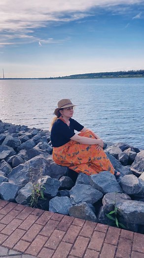 1.4M views · 10K reactions | অপেক্ষা নদীর পাড়ে বসে KONA love the song #bangla #song #love #Tofaan #love #foryou | Natallia & Habib | Facebook