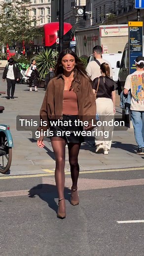 Loving the classically neutral fall fits we’ve been spotting in London! #ootd #fallfashion #cleanaesthetic #falloutfit #trend #inspo | OOTD