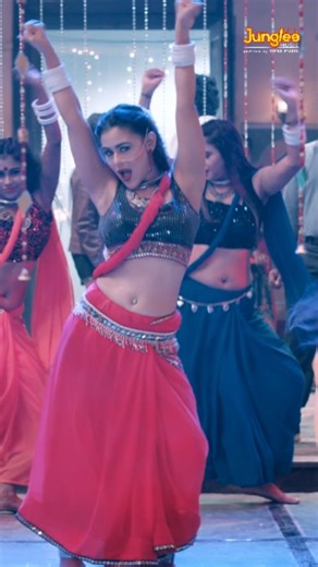 Junglee Music South on Instagram: "#KhullamKhulla Lyrical Video is OUT NOW 🎵💃.. Get grooving to #MadrasiGang's explosive beat! ▶️ https://youtu.be/z6Vv3MEu3rw Audio On : @jungleemusicsouth @adhyayansuman @ashmitpatel @jyoticatangri @prashantingole1 @snehagupta28 @sakshidwivedioffical @nsprasu_music @ananyaraj.official @pravithravuri @ajayandrewsnuthakki @snreddy2 @laxmikanthnec @mogamboazizrizwan"