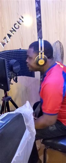 Recording Studio Setup for Musicians and Vocalists