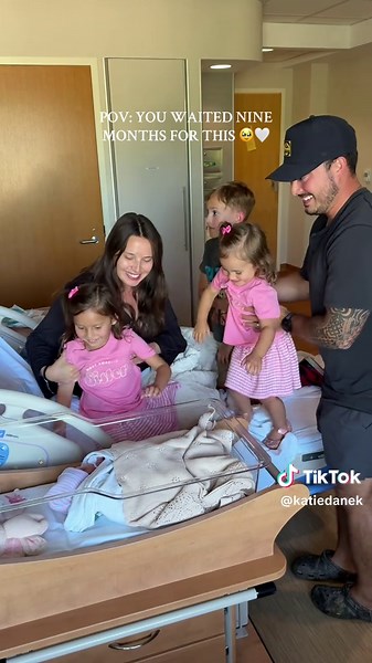 Encuentro especial en el hospital con el bebé