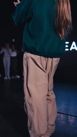 Jordan Grace on Instagram: "New Online Class: ✨ golden ✨ Taught by me and available now :) click the link in my bio to learn! #AREA54 #onlineclasses #dance #hiphop"