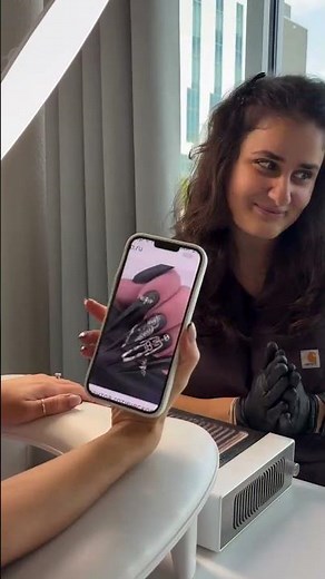 NEWLOOK is a beauty salon offering high-quality nail services with a focus on long-lasting results