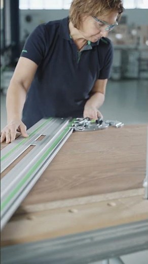 Fast and precise angle cuts thanks to angle stop FS-WA from Festool! 💚🤩