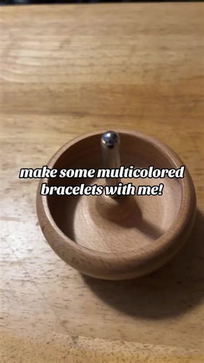 Crea coloridos pulseras de cuentas con beads