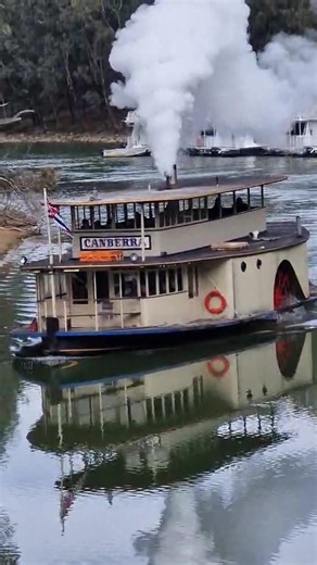 Exploring the Paddle Steamer Canberra in Winter
