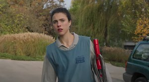 ‘Maid’ Trailer: Margaret Qualley Yearns For A Life Of Luxury & Out Of Poverty In Netflix Drama – Update