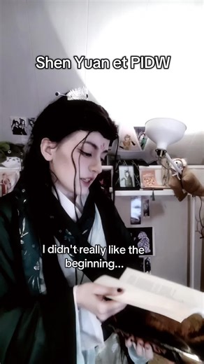 Book so bad I used it as an example for a redaction #svsss #mxtx #danmei #cosplay #shenqingqiu