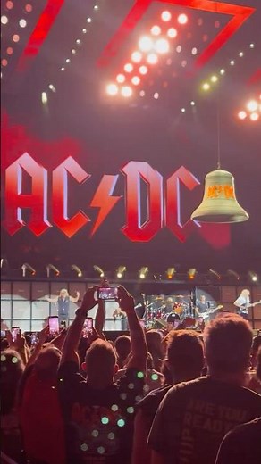 AC/DC - Hells Bells #acdc #concert #live #hellsbells