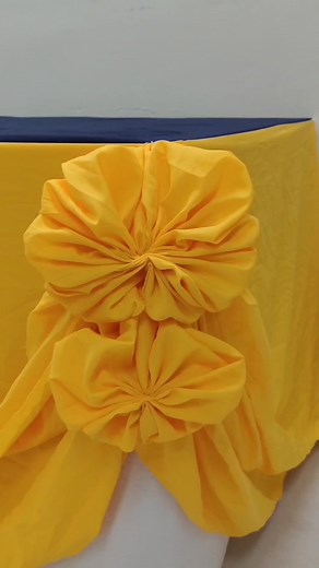 Triple pleats with double flower fold design table skirting tutorial #triplepleats #TableSkirting #flowerdesign #flowerfold #tutorial #singlepleats #tableskirtingtutorial | Vins avenue