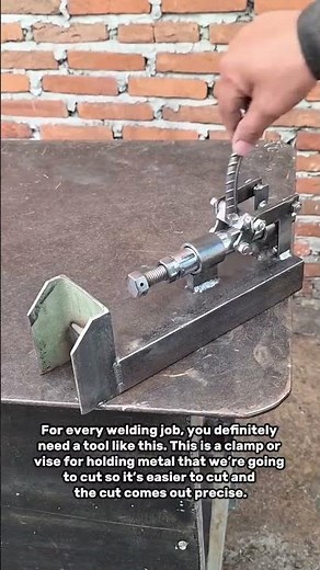 Welding Clamp/Vise: Hold Metal Steady for Perfect Cuts #shorts #WeldingTools #MetalFabrication