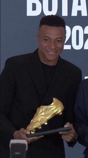 Kylian Mbappe receives European GOLDEN BOOT for 2024-2025 season 🤩