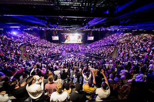 What we saw on Wednesday evening stirred our Faith, different races, different generations standing united lifting up the name of Jesus together, believing for the salvation of our nation. Harvest Cape Town 2022 with Ps At Boshoff. We truly saw a harvest of souls being saved. This is a move! #Harvest2022 | CRC Cape Town