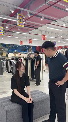 Đi làm mà buồn vậy @Đoàn Huệ Vui #somehowwomen #localbrand #somehow