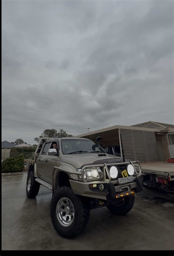 Toyota Hilux V6 Petrol: Performance Insights