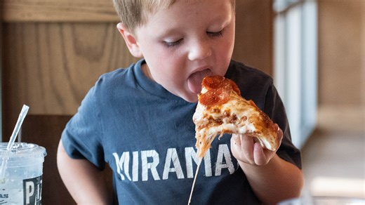 Dining out with the kids doesn't need to break the bank. Here's where they eat for free