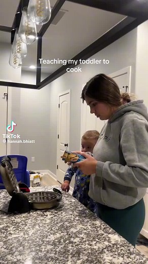 Cinnamon Rolls in a Waffle Iron: Quick Recipe for Moms