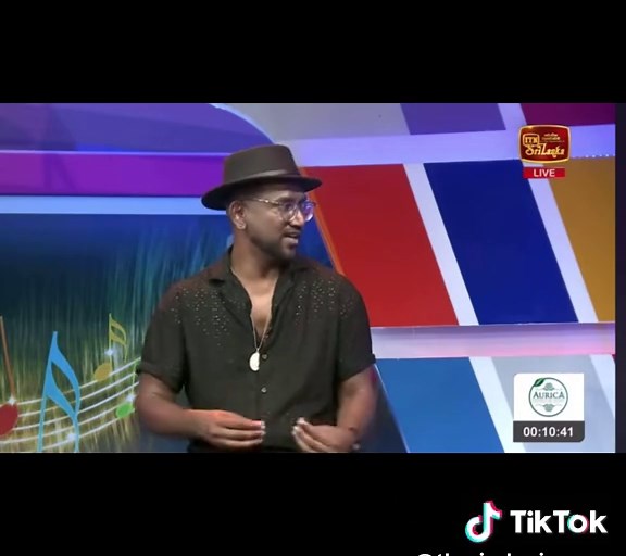 රැල්ලට බැන්නට මම එහෙම කිව්වෙ ඇයි කියල කවුරුත් මගෙන් ඇහුවෙ නෑනෙ වෙච්ච කතා බහත් හැමෝටම අහන්න දාන්නෙ #Knights #TharinduNirmana