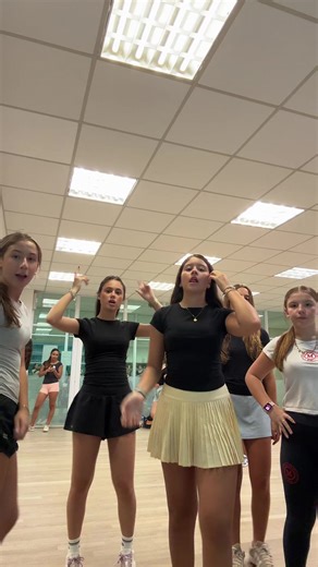 Os vídeos de titi (@mavaestevam) com original sound - mr.pyper