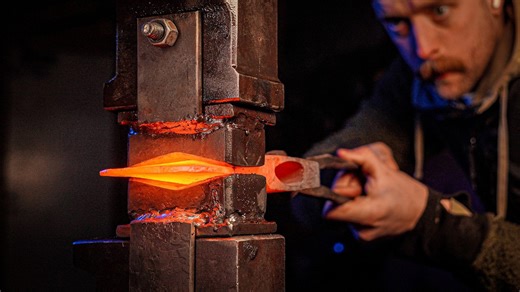 I forged a stunning diamond axe! ✨