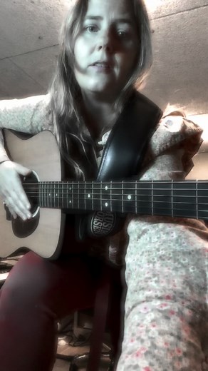 4 comments | You have to hear vocalstyle nr. 4. Which one is your favorite? . . . . #catchabloom #vocalstyle #pop #music #Fallin | Linn Rambøl Skofsrud | Facebook